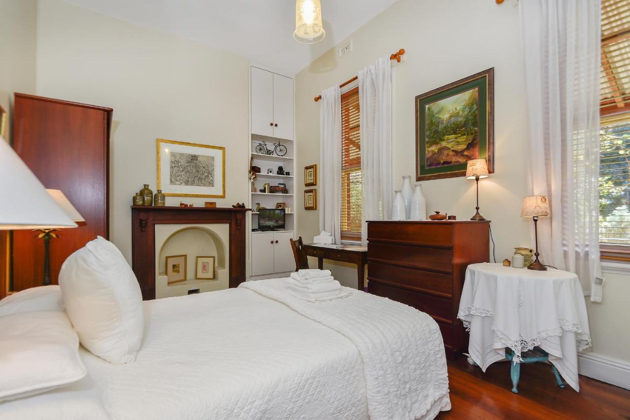 Ford House Bed & Breakfast Bridgetown Bagian luar foto